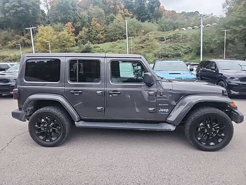 Used 2021 Jeep Wrangler Unlimited Sahara w/ Cold Weather Group AWD/4WD image 5