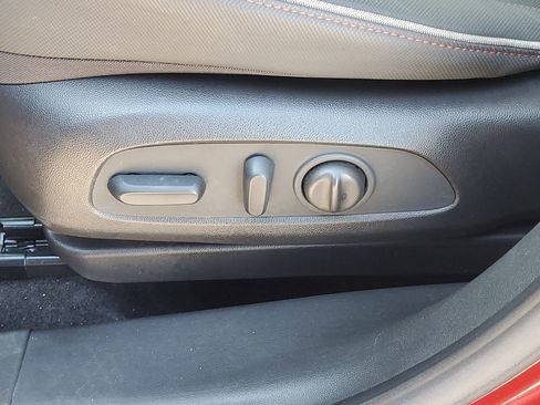 Used 2023 Chevrolet TrailBlazer RS w/ Sun and Liftgate Package image 19