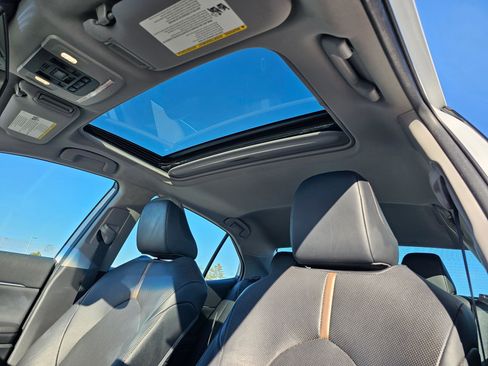 Used 2020 Toyota Camry XLE w/ Driver Assist Package image 28