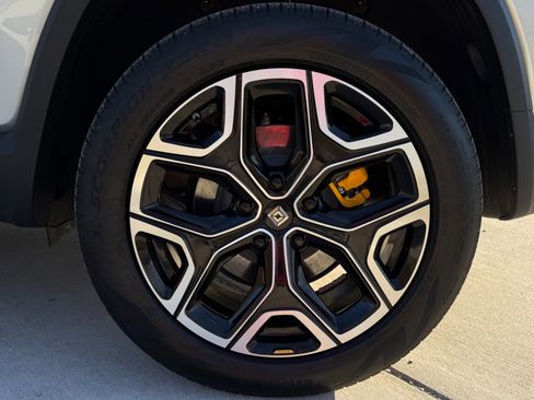 Used 2023 Rivian R1S Adventure image 58