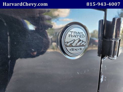 Used 2023 Jeep Gladiator Sport image 40