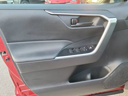 Used 2025 Toyota RAV4 LE FWD image 12