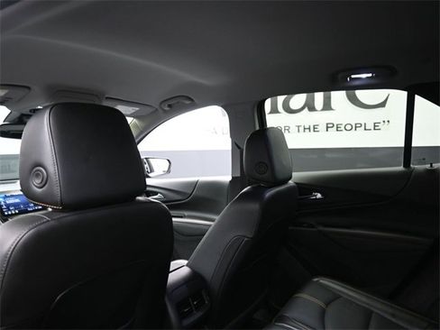 Used 2023 Chevrolet Equinox Premier image 24