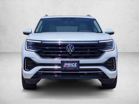 Used 2024 Volkswagen Atlas SEL Premium R-Line AWD/4WD image 2