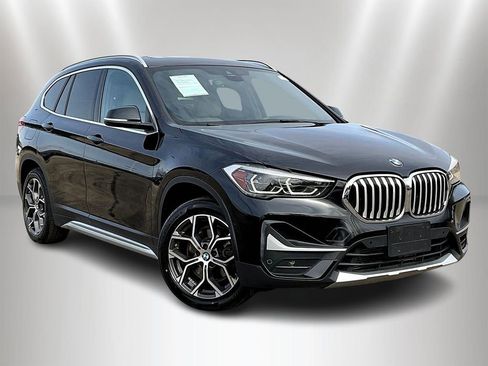 Used 2021 BMW X1 xDrive28i w/ Premium Package AWD/4WD image 3