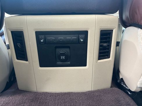 Used 2017 RAM 1500 Laramie w/ Convenience Group image 14