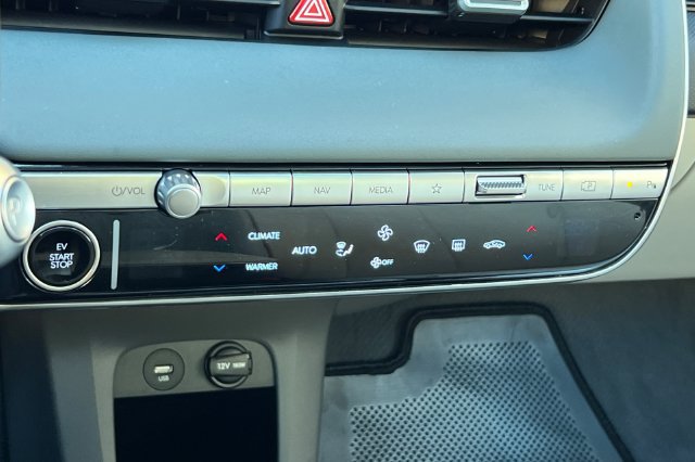 Certified 2024 Hyundai Ioniq 5 Limited RWD image 26