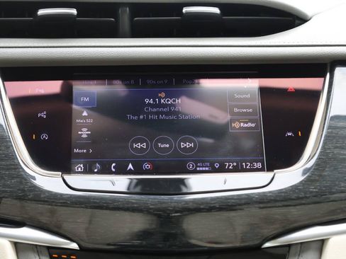 Used 2022 Cadillac XT6 Premium Luxury w/ Technology Package AWD/4WD image 20