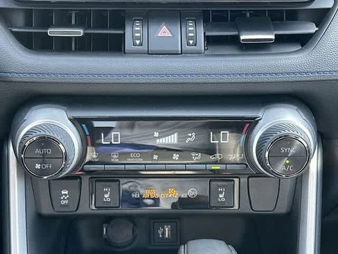 Used 2024 Toyota RAV4 XSE w/ Advanced Technology Package AWD/4WD image 15
