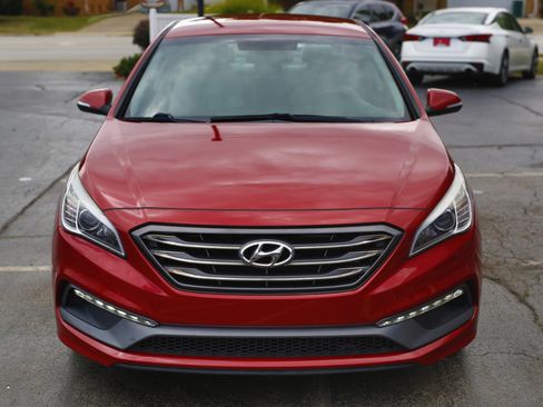 Used 2017 Hyundai Sonata Sport w/ Cargo Package image 2