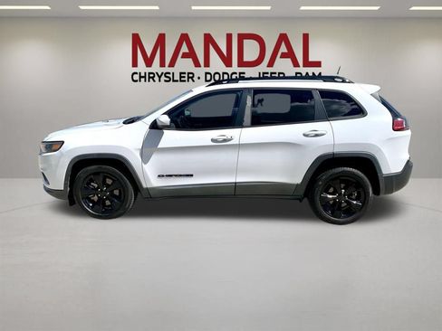 Used 2021 Jeep Cherokee Latitude Plus FWD image 8