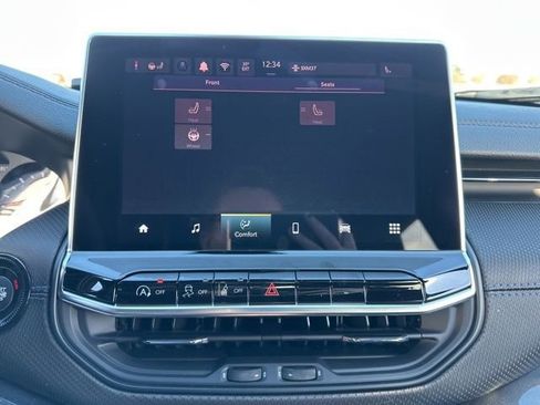 New 2026 Jeep Compass Latitude image 33