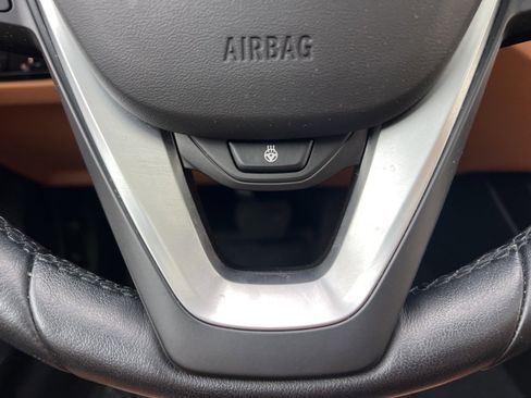 Used 2022 BMW 330i xDrive Sedan w/ Driving Assistance Package image 31