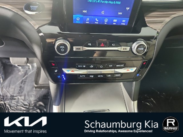 Used 2022 Ford Explorer Limited w/ Limited Technology Package AWD/4WD image 10