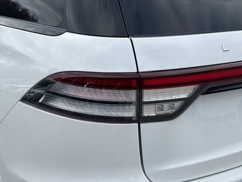 New 2026 Lincoln Aviator 2WD w/ Jet Appearance Package image 11