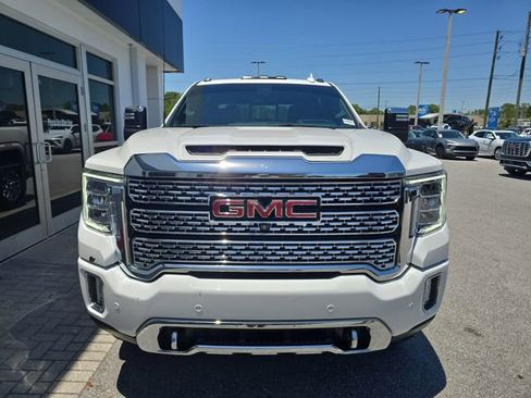 Certified 2022 GMC Sierra 2500 Denali w/ Denali Ultimate Package AWD/4WD image 2