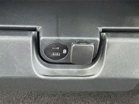 Used 2023 Ford F150 XLT image 34