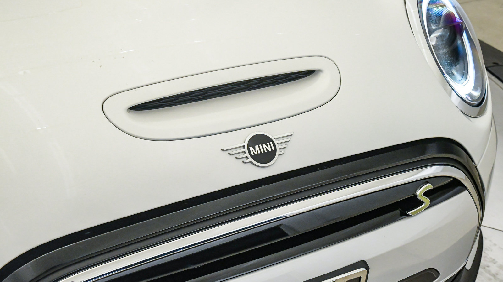 Used 2024 MINI Cooper SE FWD image 8