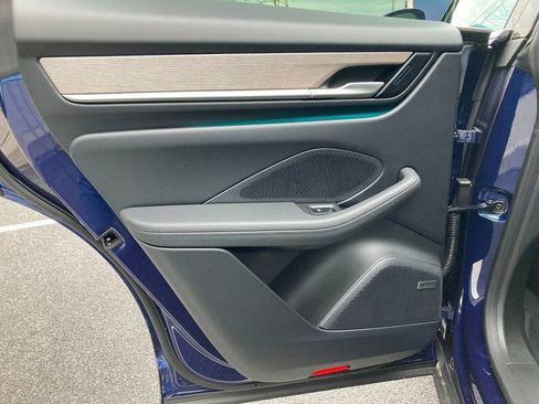 Used 2024 Porsche Macan 4 Electric image 28