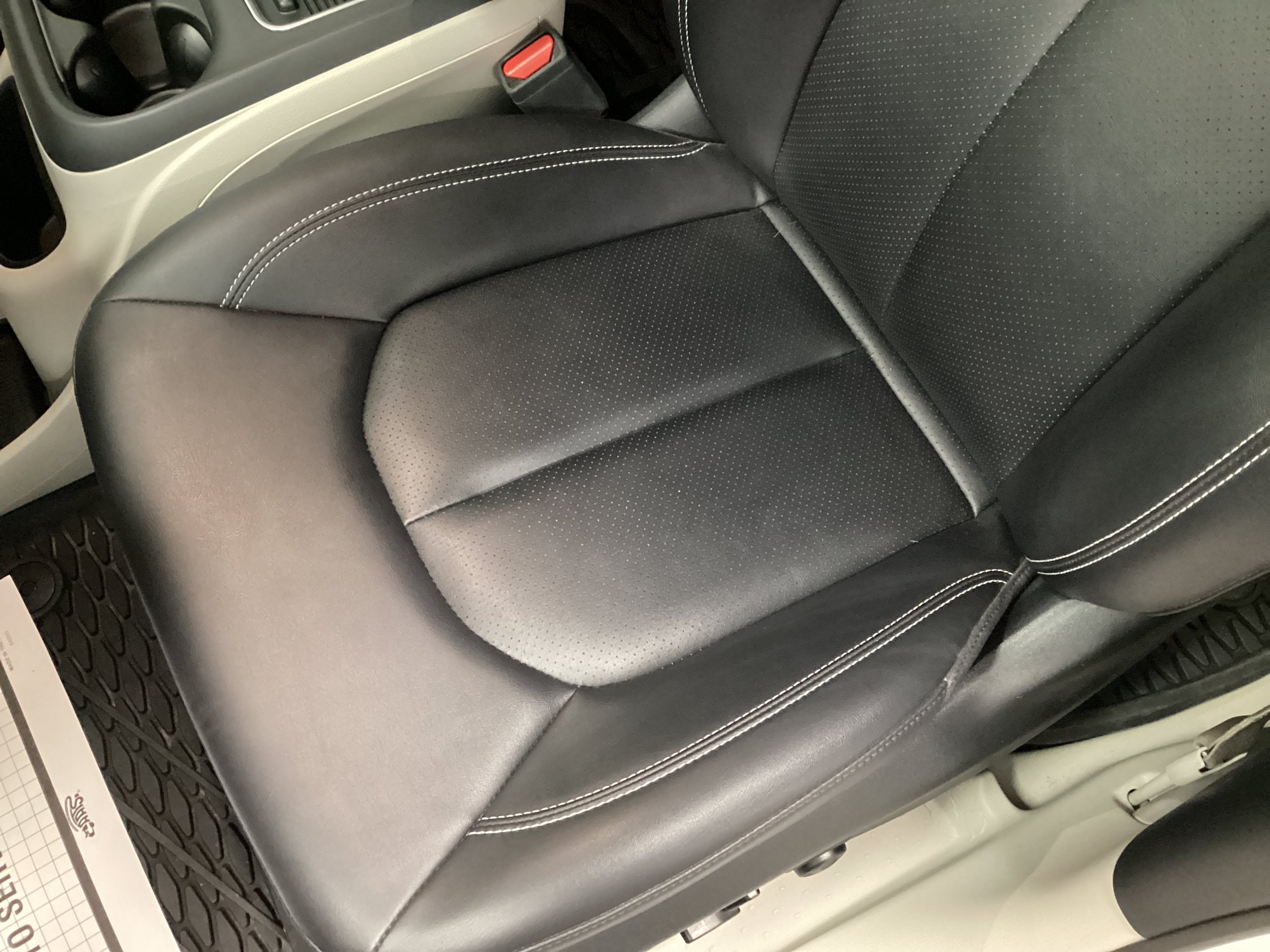 Used 2024 Chrysler Pacifica Touring-L w/ Road Tripper Package FWD image 16