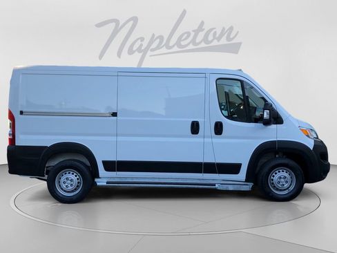 Used 2025 RAM ProMaster 2500 w/ U-Haul Equipment Group FWD image 7