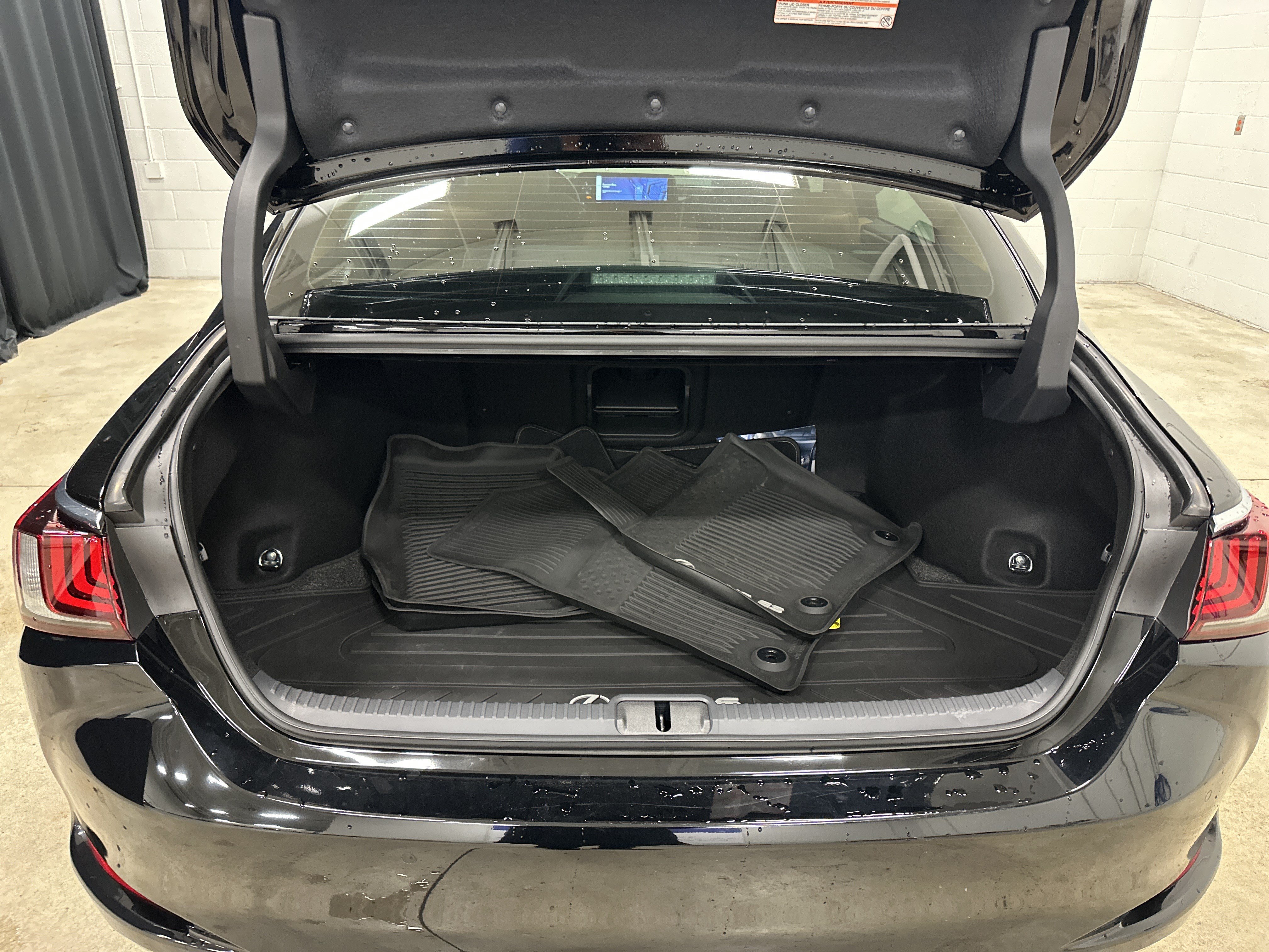 Used 2025 Lexus ES 350 w/ Premium Package FWD image 32