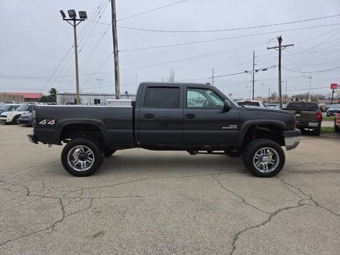 Used 2003 Chevrolet Silverado 2500 LT w/ Skid Plate Package image 8