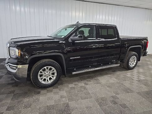 Used 2018 GMC Sierra 1500 SLE w/ SLE Value Package AWD/4WD image 6
