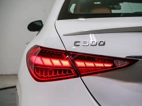 Used 2025 Mercedes-Benz C 300 Sedan image 9