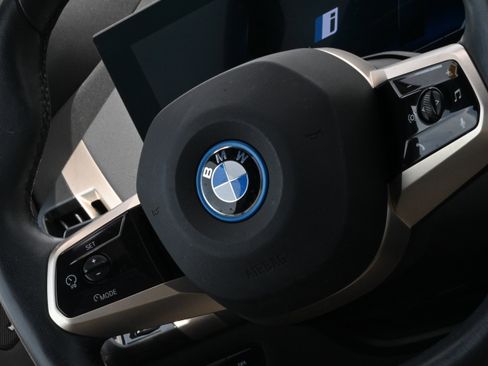 Certified 2024 BMW iX xDrive50 w/ Sport Package AWD/4WD image 23