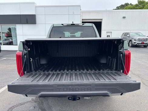 Used 2025 Toyota Tundra Limited AWD/4WD image 29