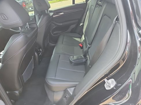 Used 2024 BMW X4 xDrive30i w/ Premium Package image 8