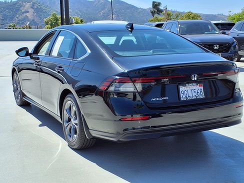 Used 2023 Honda Accord EX image 6