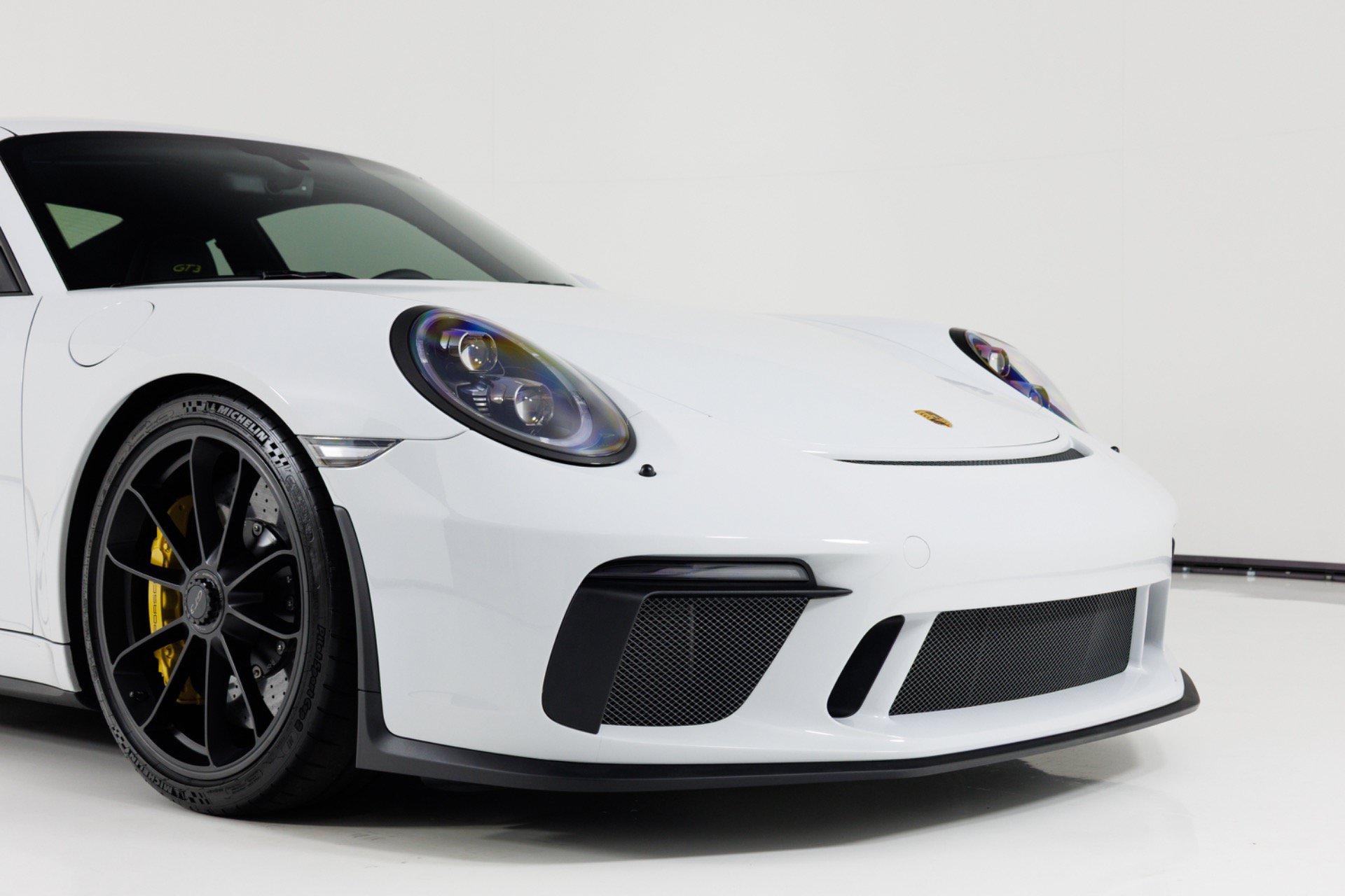 Used 2018 Porsche 911 GT3 RWD image 55
