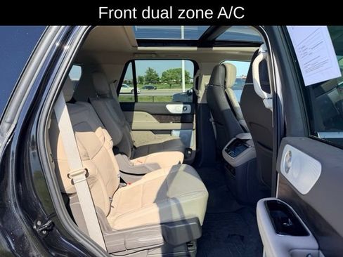 Used 2024 Lincoln Navigator Reserve AWD/4WD image 10