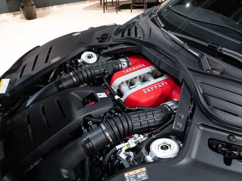 Certified 2025 Ferrari Purosangue AWD/4WD image 17