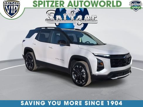 Used 2025 Chevrolet Equinox RS w/ Convenience Package III AWD/4WD image 2