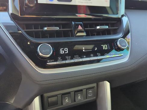 Used 2023 Toyota Corolla Cross AWD Hybrid w/ Convenience Package image 19