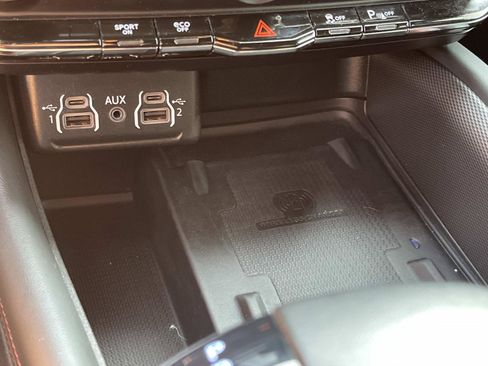 Used 2023 Dodge Durango R/T RWD image 37