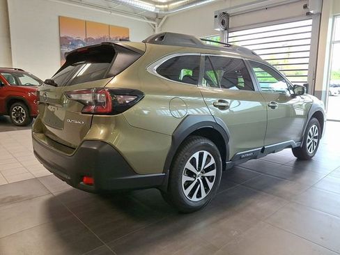 Certified 2025 Subaru Outback Premium AWD/4WD image 6