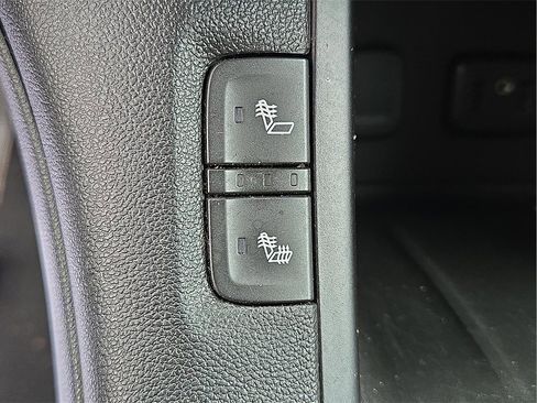 Used 2017 GMC Acadia SLE image 21