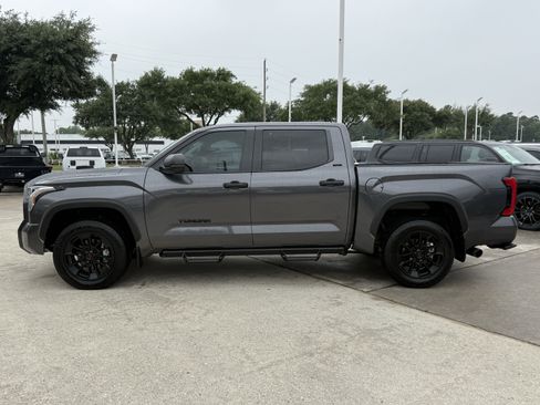 Used 2024 Toyota Tundra SR5 AWD/4WD image 9