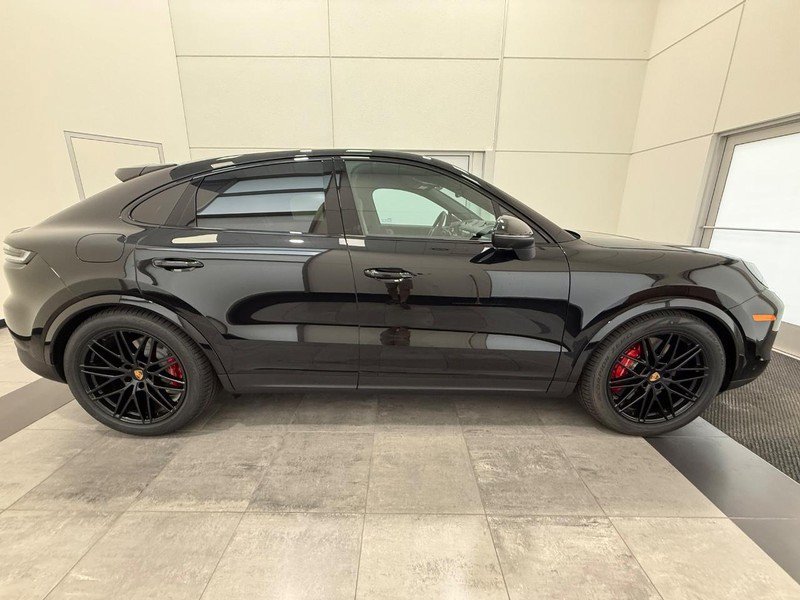 New 2026 Porsche Cayenne S AWD/4WD image 9