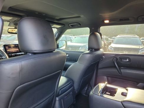 Used 2022 Nissan Armada SL w/ Midnight Edition Package RWD image 13