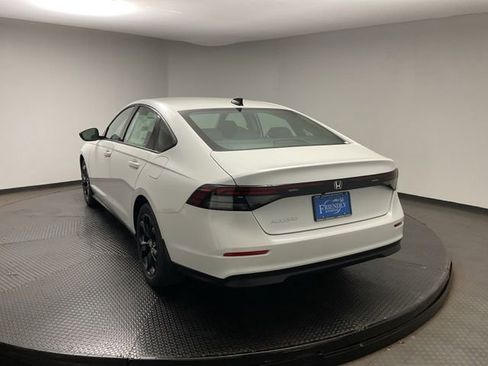 New 2025 Honda Accord SE image 5