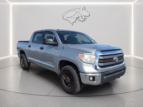 Used 2015 Toyota Tundra SR5 image 8