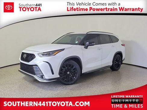 Used 2023 Toyota Highlander XSE FWD image 1
