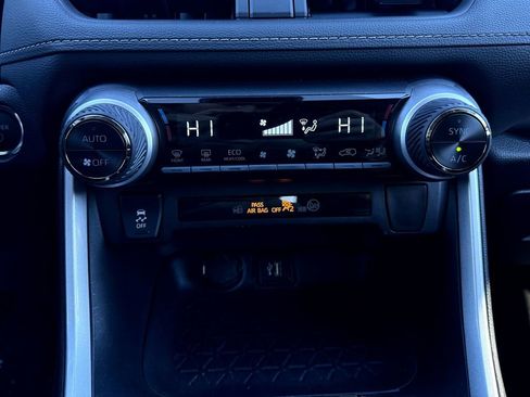 Used 2024 Toyota RAV4 XLE image 18