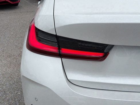 New 2025 BMW 330i Sedan w/ Convenience Package RWD image 10