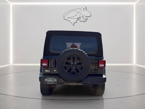 Used 2018 Jeep Wrangler Unlimited Sport S AWD/4WD image 4